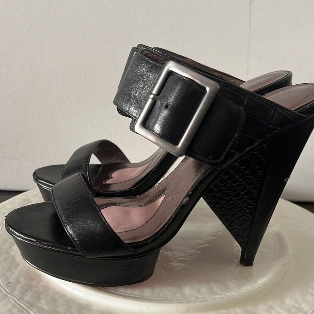 Paris Hilton Elegant Black red bottoms Women's Heels in a size 6